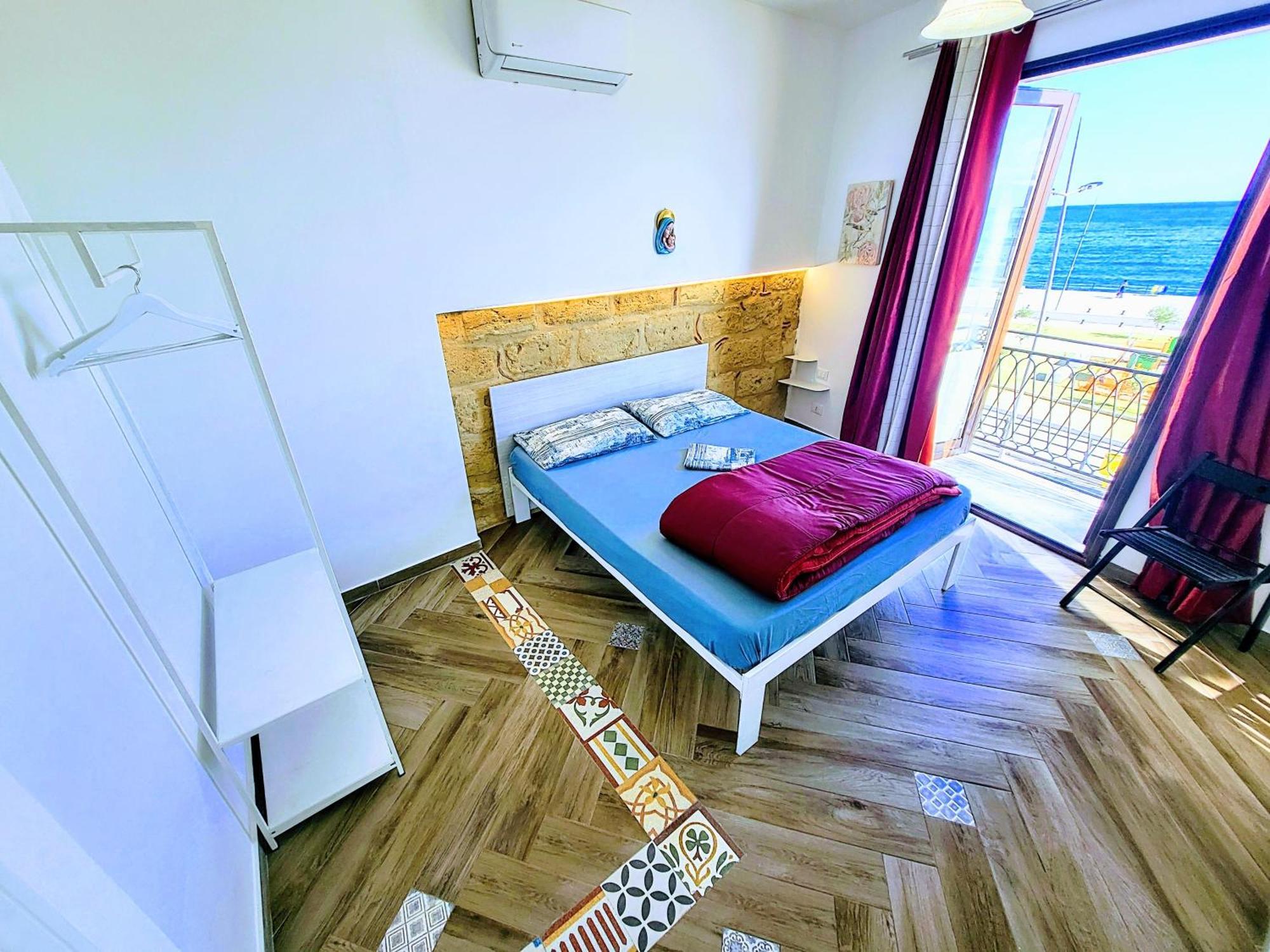 Appartement Seafront House Gabbiano Azzurro à Santa Flavia Extérieur photo